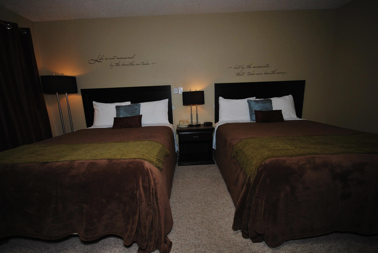 Kenosee Inn & Cabins Kenosee Park Room photo